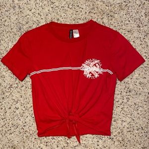 red cropped tie tee